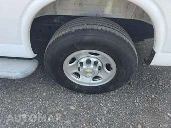 2025 Chevrolet Express 2500 Cargo Van 1WT 135.0" WB - miniatura 11