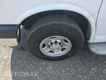 2025 Chevrolet Express 2500 Cargo Van 1WT 135.0" WB - miniatura 8