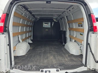 2025 Chevrolet Express 2500 Cargo Van 1WT 135.0" WB – miniatura 15