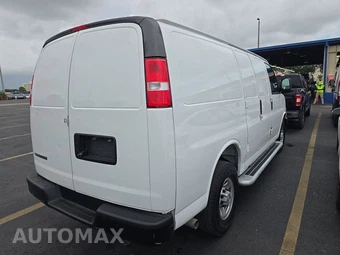 2025 Chevrolet Express 2500 Cargo Van 1WT 135.0" WB – miniatura 4