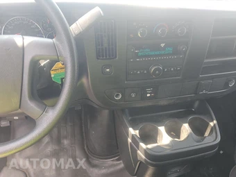 2025 Chevrolet Express 2500 Cargo Van 1WT 135.0" WB - miniatura 11