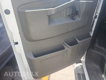 2025 Chevrolet Express 2500 Cargo Van 1WT 135.0" WB - miniatura 9