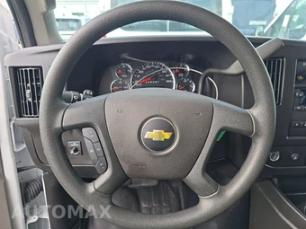 2025 Chevrolet Express 2500 Cargo Van 1WT 135.0" WB - miniatura 10