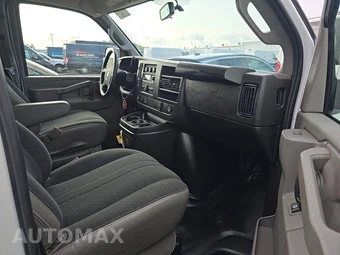 2025 Chevrolet Express 2500 Cargo Van 1WT 135.0" WB - miniatura 8