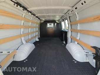 2025 Chevrolet Express 2500 Cargo Van 1WT 135.0" WB - miniatura 15