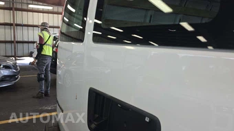 2025 Chevrolet Express 2500 Cargo Van 1WT 135.0" WB - miniatura 21
