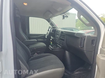 2025 Chevrolet Express 2500 Cargo Van 1WT 135.0" WB - miniatura 8