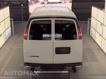 2025 Chevrolet Express 2500 Cargo Van 1WT 135.0" WB - miniatura 5