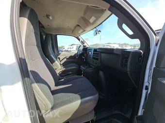 2025 Chevrolet Express 2500 Cargo Van 1WT 135.0" WB - miniatura 8