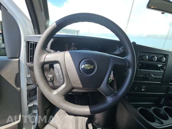 2025 Chevrolet Express 2500 Cargo Van 1WT 135.0" WB - miniatura 10