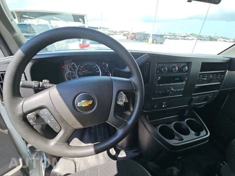 2025 Chevrolet Express 2500 Cargo Van 1WT 135.0" WB - miniatura 11