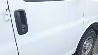 2025 Chevrolet Express 2500 Cargo Van 1WT 135.0" WB - miniatura 9