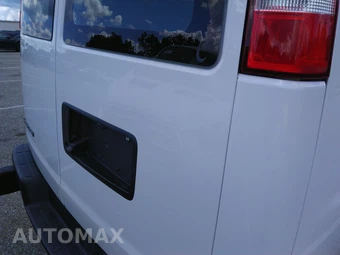 2025 Chevrolet Express 2500 Cargo Van 1WT 135.0" WB - miniatura 31