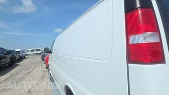 2025 Chevrolet Express 2500 Cargo Van 1WT 135.0" WB - miniatura 19