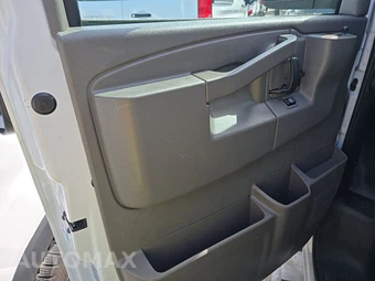 2025 Chevrolet Express 2500 Cargo Van 1WT 135.0" WB - miniatura 9