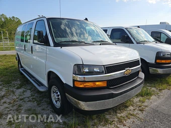 2025 Chevrolet Express 2500 Cargo Van 1WT 135.0" WB - miniatura 3