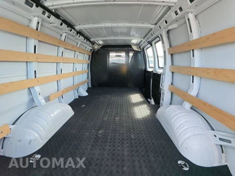 2025 Chevrolet Express 2500 Cargo Van 1WT 135.0" WB - miniatura 15