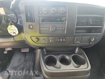 2025 Chevrolet Express 2500 Cargo Van 1WT 135.0" WB - miniatura 11