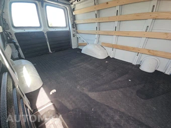 2025 Chevrolet Express 2500 Cargo Van 1WT 135.0" WB - miniatura 14