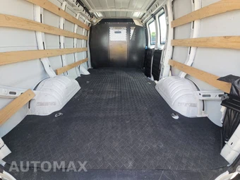 2025 Chevrolet Express 2500 Cargo Van 1WT 135.0" WB - miniatura 17