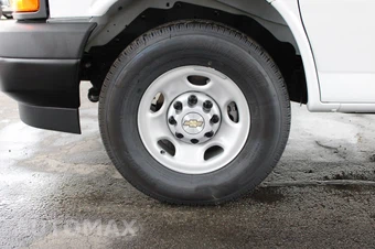 2025 Chevrolet Express 2500 Cargo Van 1WT 155.0" WB - miniatura 32