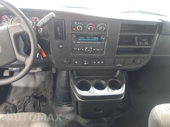 2025 Chevrolet Express 2500 Cargo Van 1WT - miniatura 11