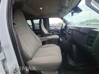 2025 Chevrolet Express 2500 Passenger Van LT 1LT 135.2" WB - miniatura 16