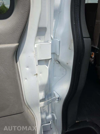 2025 Chevrolet Express 2500 Passenger Van LT 1LT 135.2" WB - miniatura 19