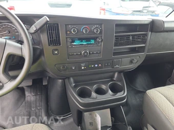 2025 Chevrolet Express 2500 Passenger Van LT 1LT 135.2" WB - miniatura 11