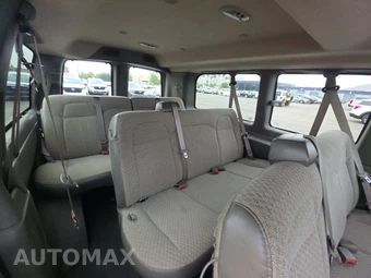 2025 Chevrolet Express 2500 Passenger Van LT 1LT 135.2" WB - miniatura 14