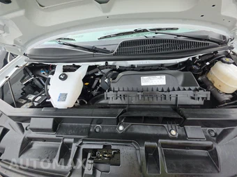 2025 Chevrolet Express 2500 Passenger Van LT 1LT 135.2" WB - miniatura 16