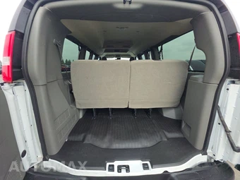 2025 Chevrolet Express 2500 Passenger Van LT 1LT 135.2" WB - miniatura 17