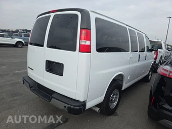 2025 Chevrolet Express 2500 Passenger Van LT 1LT 135.2" WB - miniatura 4