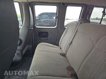 2025 Chevrolet Express 2500 Passenger Van LT 1LT 135.2" WB - miniatura 13
