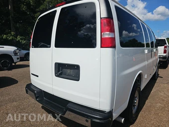 2025 Chevrolet Express 2500 Passenger Van LT 1LT 135.2" WB - miniatura 4