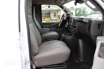 2025 Chevrolet Express 3500 Cargo Van 1WT 155.0" WB - miniatura 24