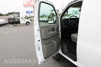 2025 Chevrolet Express 3500 Cargo Van 1WT 155.0" WB - miniatura 25