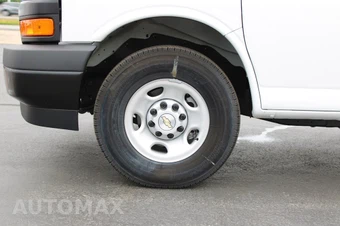 2025 Chevrolet Express 3500 Cargo Van 1WT 155.0" WB - miniatura 37