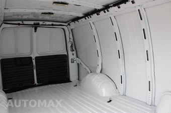 2025 Chevrolet Express 3500 Cargo Van 1WT 155.0" WB - miniatura 11