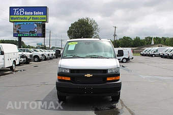 2025 Chevrolet Express 3500 Cargo Van 1WT 155.0" WB - miniatura 13