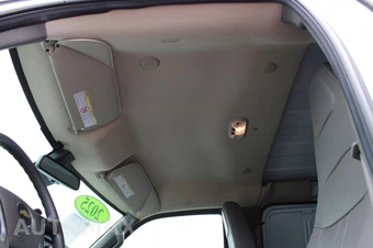 2025 Chevrolet Express 3500 Cargo Van 1WT 155.0" WB - miniatura 21