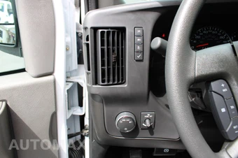 2025 Chevrolet Express 3500 Cargo Van 1WT 155.0" WB - miniatura 26