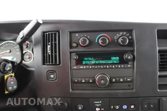 2025 Chevrolet Express 3500 Cargo Van 1WT 155.0" WB - miniatura 31
