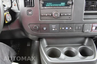 2025 Chevrolet Express 3500 Cargo Van 1WT 155.0" WB - miniatura 32