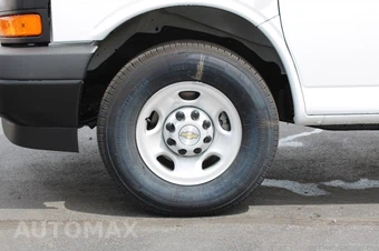 2025 Chevrolet Express 3500 Cargo Van 1WT 155.0" WB - miniatura 36