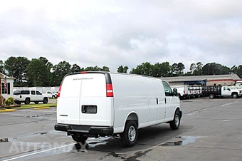 2025 Chevrolet Express 3500 Cargo Van 1WT 155.0" WB - miniatura 5