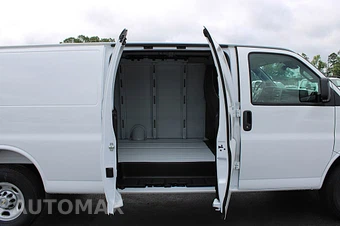 2025 Chevrolet Express 3500 Cargo Van 1WT 155.0" WB - miniatura 9
