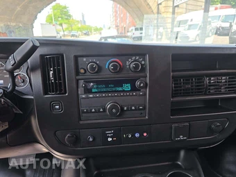 2025 Chevrolet Express 3500 Cargo Van 1WT 155.0" WB - miniatura 10