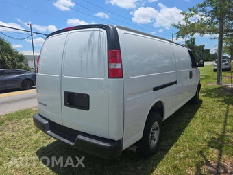 2025 Chevrolet Express 3500 Cargo Van 1WT 155.0" WB – miniatura 2