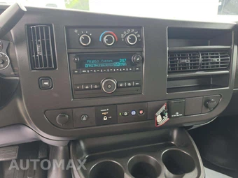 2025 Chevrolet Express 3500 Cutaway 1WT DRW - miniatura 10